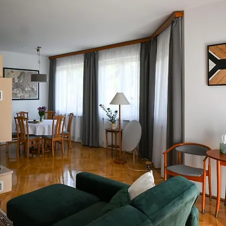 Kozmary Vendeghaz Apartment